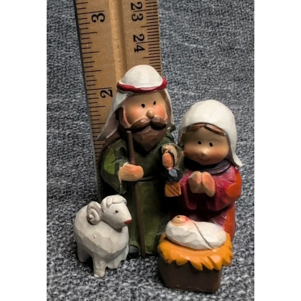 Holy‎ Family Nativity Figurine Mary Joseph Baby Jesus Resin Christmas 2.25